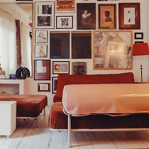  Habitación en casa particular En Apartamento Independiente España